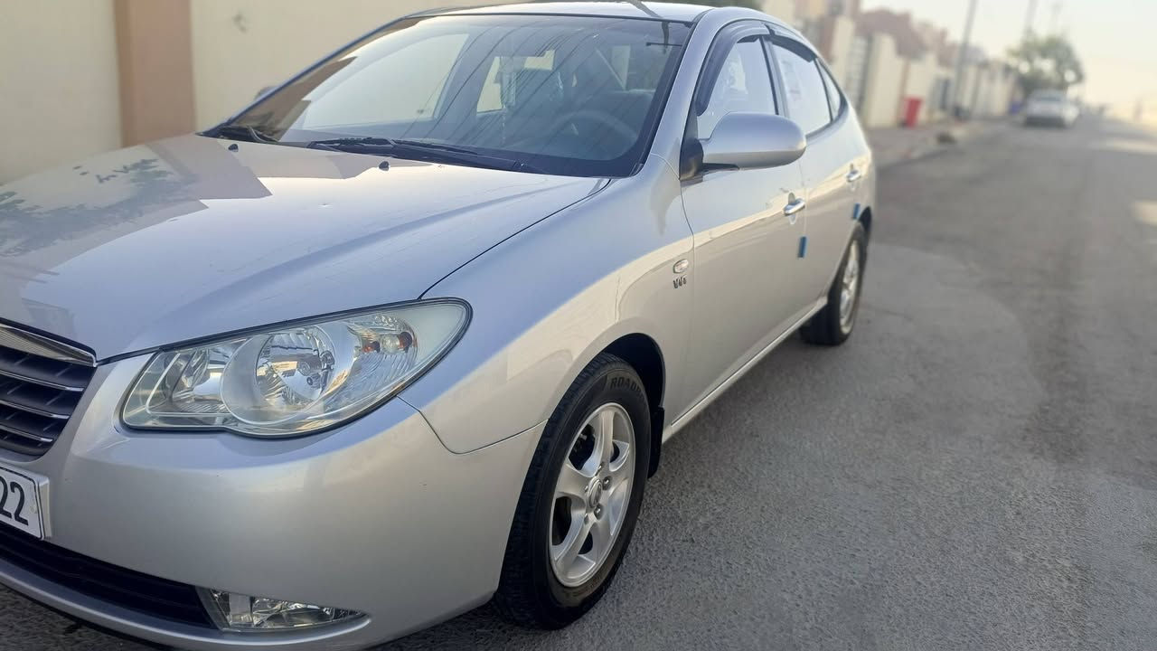 من رخصه الأدمن هونداي افانتي 2009رقم بغداد الدولي محرك 1600دكشن عالي بأسمي تحكم ستيرن تدفئه كشنات مري شفط حساسات خلفيه كامره داش كام تصوير دائم امامي خلفي السياره على وضع الشركه ماشيه 78 الف كتلوكات والارضيات والسويج السبير مالات الشركه مابيها ولاقطره صبغ فقط بارد المحرك والكير كفاله فقط الكيس مفتوح السعر 115 وبيها مجال للشراي للأستفسار  الاتصال ***********
