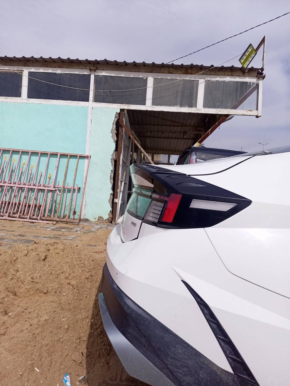 سلام عليكم على بركه الله سوناته هايبرد خليجي تترقم مجاني موديل 24 الون ابيض ضرر بنيد  بدون دواخل رقم تليفون ***********
