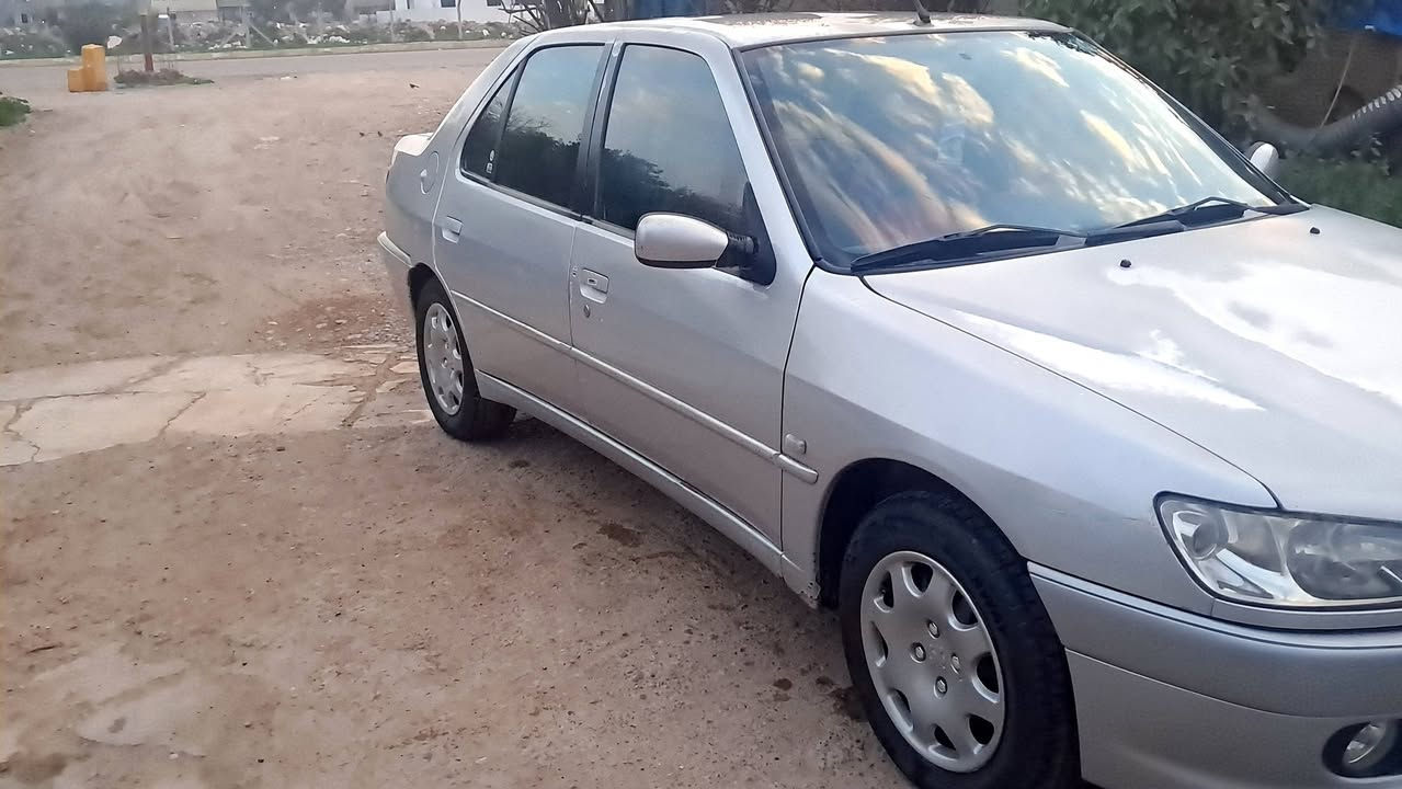 بيجو 306 رقم صلاح الدين دولي شرط التحويل كير محرك شرط صدر شرط امامي خلفي جديد بدون ضربه او صبغ كهربائيات بلاديه بدون جطل غرفتهه نضيفه السعر 46 متواجد خاص او ***********
