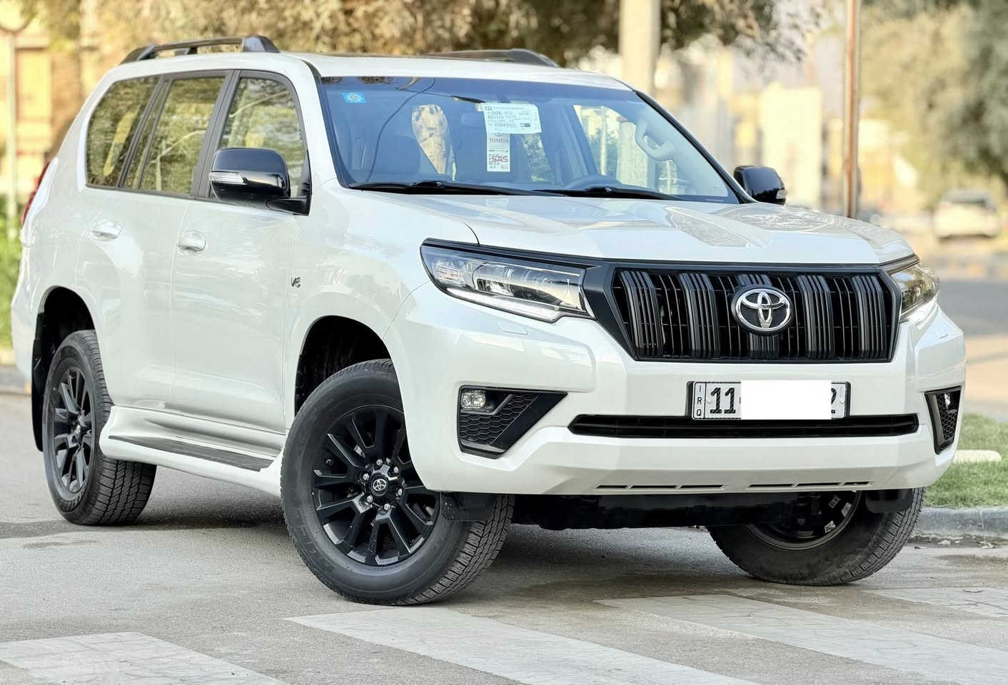 السلام عليكم
برادو 2023 TXS  وكالة ساز مكفولة كفاله عامه رقم بغداد الانكليزي الجديد هزه جديده السيارة بأسمي تحويل ثاني يوم ماشية 37 الف كيلو موجوده السياره بغداد السيدية السعر 48300$ للاستفسار الاتصال *********** 
المواصفات 
مكينة 6 سلندر 4000 - كشنات جلد وكهرباء - ثلاجة - دبل تانكي - سبير تعليك - فور ويل - مري شفط - فتحة سلايد روف - كامرا وحساسات خلفية - لايت زنون -  وبعد هواي مواصفات
