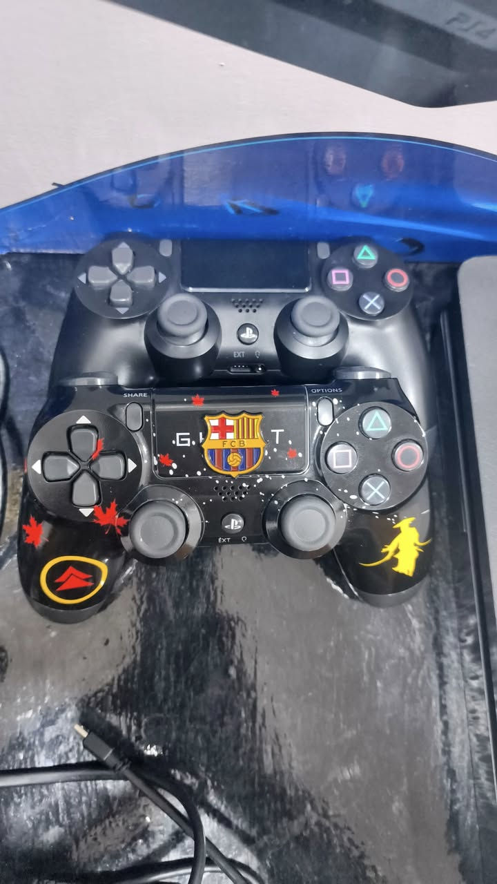 سلام عليكم بلي فور سلم الذاكرة 500 أونلاين سعر 220
معه كامل الملحقات كارتونه مثبت لك ويا حساب بي بيس 25 وفيفا 26 رقص جي تي اي مع جوستكات اثنين
البكان بصره قبله تواصل ***********
