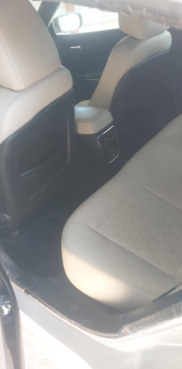 سلام عليكم
جارجر 14 بيضه رقم بغداد دولي 
كير عصه 
محرك 3,6
شاشه جبيره 
جانت مكفوله عامه 
حادث بلعراق 
جاملغ امامي الأيمن 
وجاملغ خلفي اليسار
الباقي كفاله دواخل كفاله
مدوار ثاني يوم 
مكاني سماوه 
كشنات عسلي 
حداديه كله جديد 
تايرات جديد كله 
الرقم *********** السعر 153وبيه مجال
