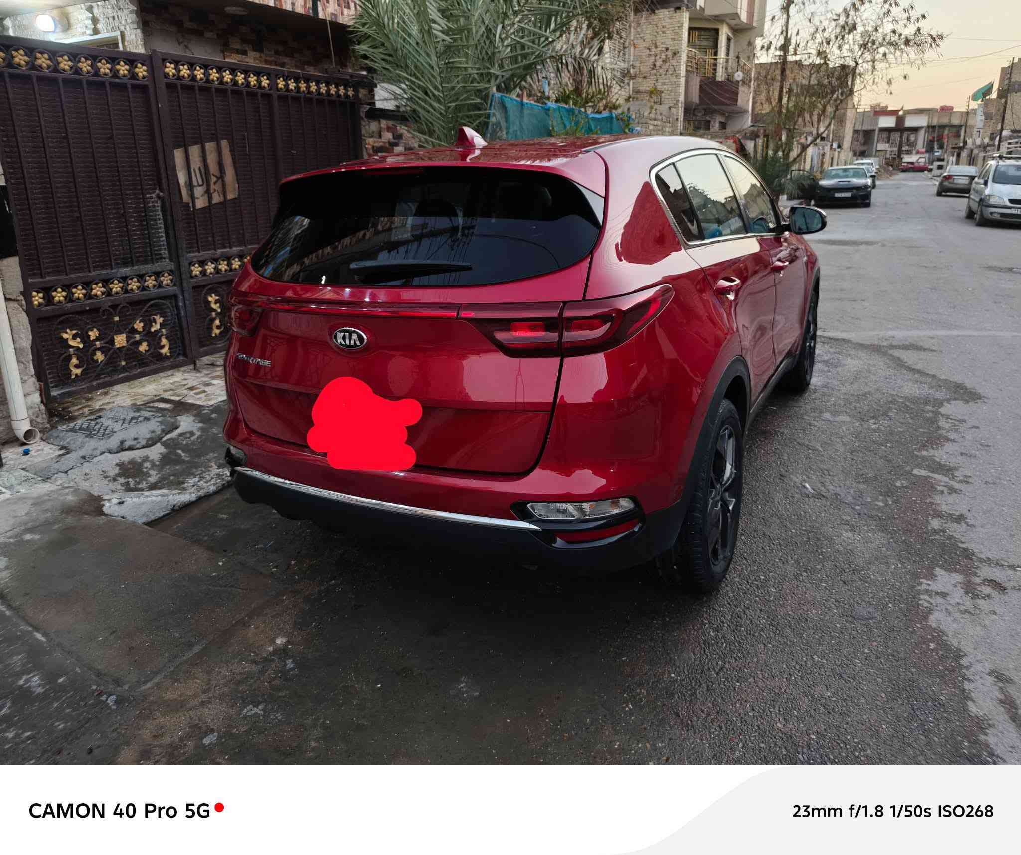 السلام عليكم
سبورتج 20022 للبيع وارد امريكي 
المواصفات محرك 2400 GDi تبريد قطعتين تحكم ستيرن جهتين ثلاثة انظمة للقيادة مثبت سرعة كشنات امامية تدفئة تحديد مسار  نظام منحدرات شاير بالمري فورويلAWD نقطة عمياء ويل كب اسود رياضي صور حدث بل مشور 
السعر 165 وبيها مجال
للتواصل ***********
عنوان بغداد
