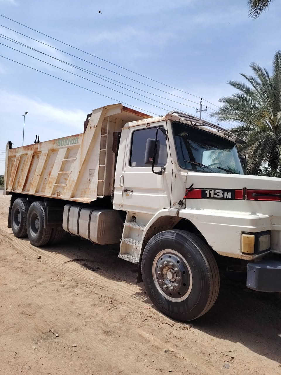 سلام عليكم
السعر   170

(سكانيه ) للبيع
 موديل  88 
مكينه 6 سلندر سوبر
مجموعه مال ألبي نص جي أف. 
السياره بسمي ثاني يوم احولك رقم نجف معمم ع كل المحافظات 
سنويه ل (28) يله تسقط..
تخم تاير جواه.
السيارة خير من الله تجي واشوف بعينك

رقمي  ***********
