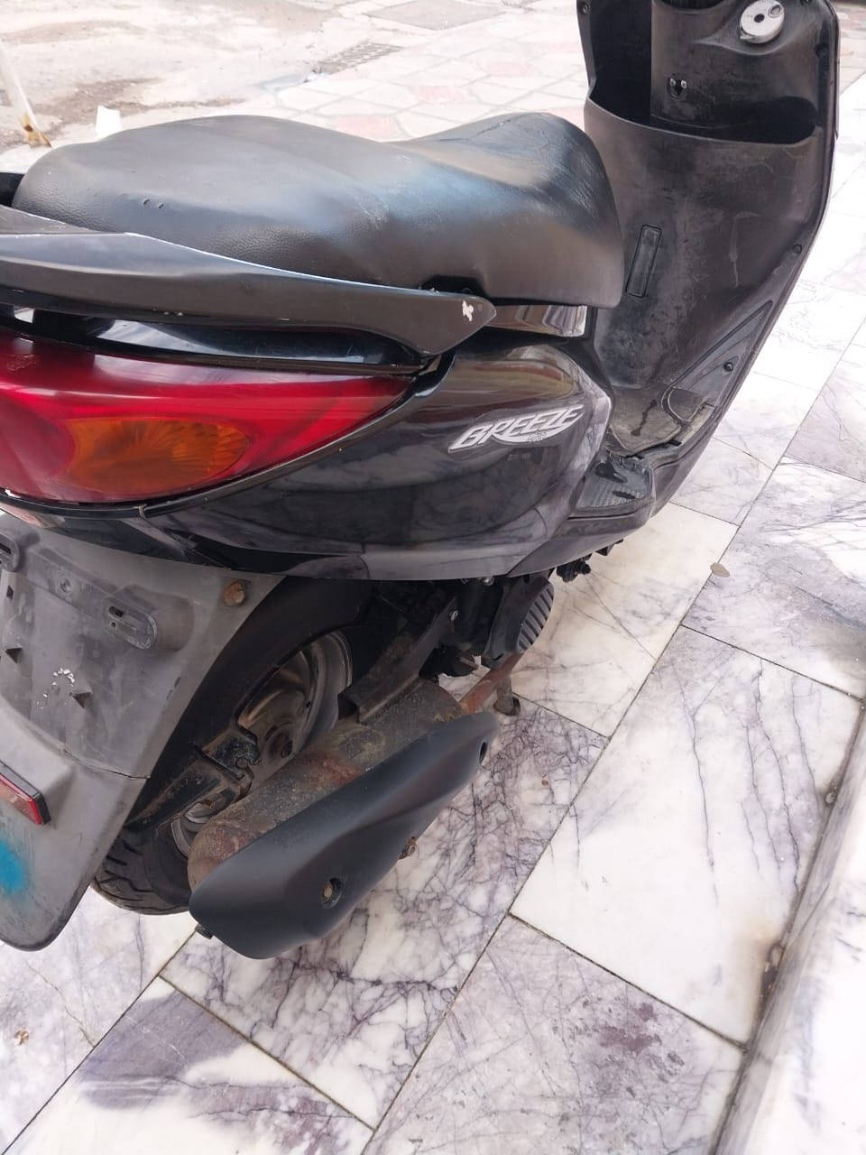 سلام عليكم للبيع بريز ياباني مال رمبه  كله مختمه مكينه مكفوله   سلف وهندر وكابريتر اصلي اوراق  كامله تايرات جدد والسعر ٥٥٠ ومكان بغداد بلديات وهذا.  *********** نتصل خاص ماكو
