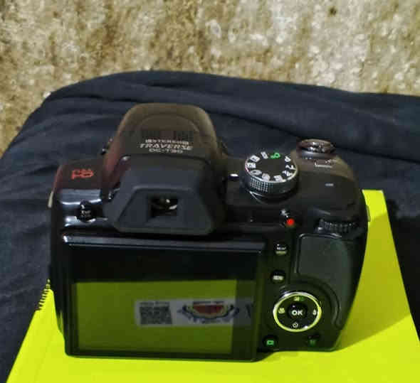 كاميرا هاير 30-DC كاميرا مناسبة بسعر 175 الف
النوع كاميرا دیجتال دقة الكاميرا : 18 ميغا بكسل تقريب العدسة : 36 قياس حساس الصورة: 2.31 انج حجم العدسة : 4-144 ملم فلاش داخلي يوجد نوع البطارية بطارية ليثيوم (120) 

المميزات كاميرا عالية الدقة 1080P Full HD بصمة التاريخ ، إزالة العين الحمراء تصوير فیلم قصير:

______________
ملاحظه مع جميع الاغراض 
شاحنة +كيبل شحن+حزام+عدسة الغطاء+بطارية 

معلومات المنتج E80 :- 

النوع: كاميرا رقمية
التكبير البصري: 23x
البكسلات الفعالة: 500 مليون بكسل
البعد البؤري: 4-92 ملم
نوع البطارية: بطارية ليثيوم (CB-170, 1700mAh)
اللون: أسود
------------------------------- 
سعر 175 الف

*********** الاتصال والاستفسار
