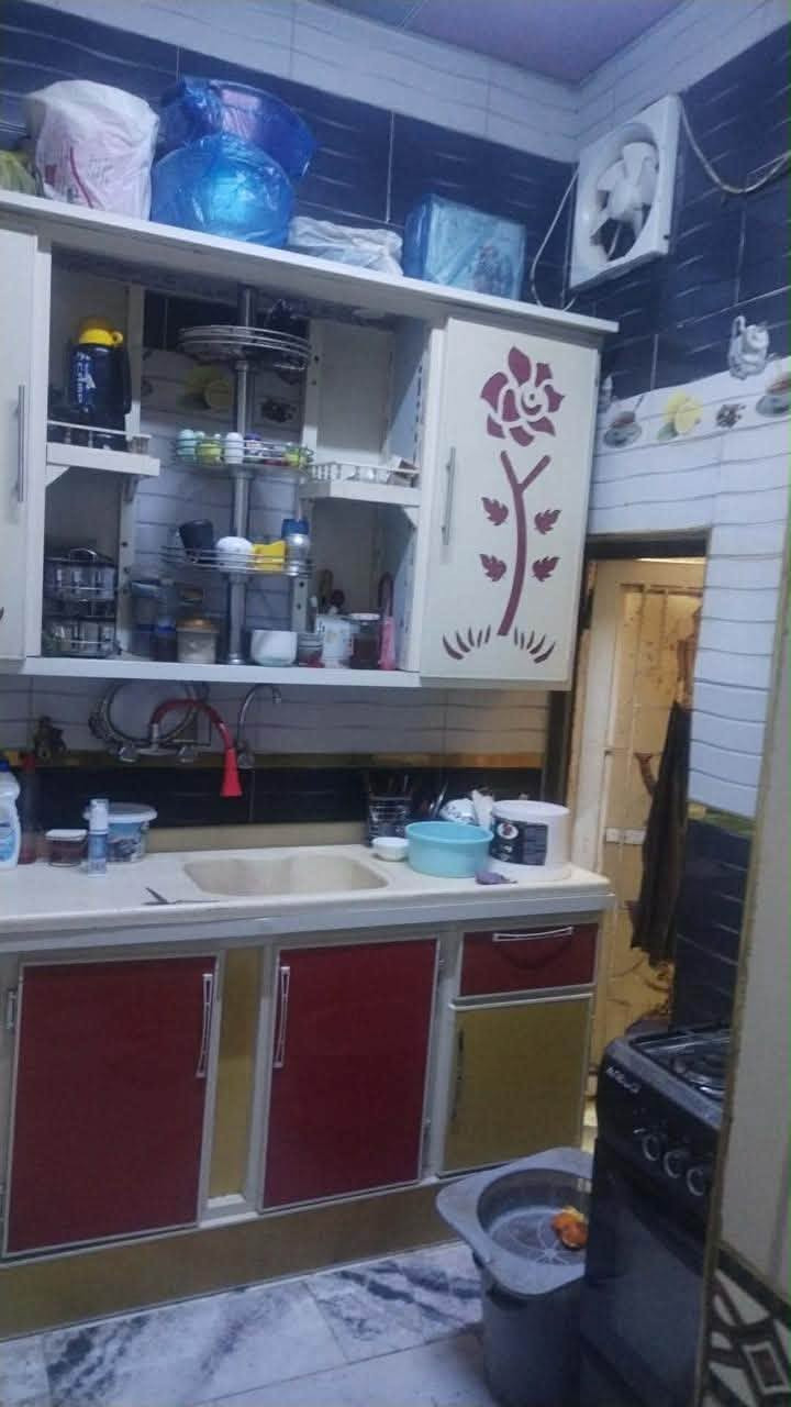 دار للبيع في حي الحكم قرب مرطبات فستقه

المساحه ١٢٥ متر
الواجهه ٦ وربع

طابقين
الطابق الأرضي غرفه واحده وصاله ومطبخ وصحيات وبراني

//الطابق الثاني نظام شقه معزوله درج خارجي 
 
ملاحظه البيت يُباع مع كافة الأثاث.
السعر ١٥٠ مليون مع المجال

مكتب انوار السماوة للعقارات / حي العسكري مقابل استدارة البانزين خانه

***********
