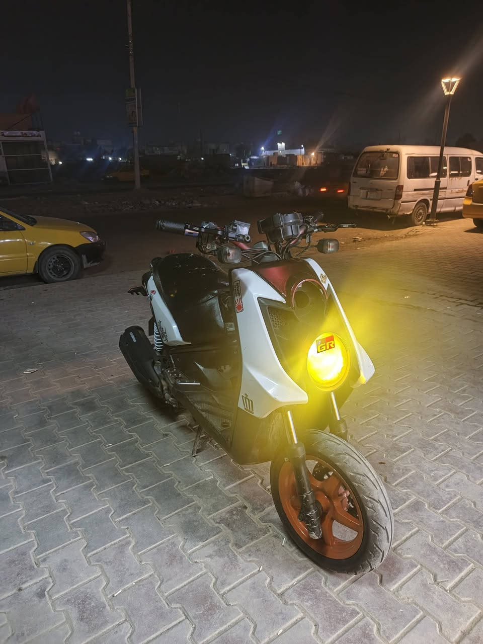 السلام عليكم جبلي ب800 وبيها مجال 
مكينه كفالة 
كهربائيات كاملة 
مكينه كاملة 
كفرات مختمة 
ستيرن رياضي 
يدات بريك رياضي 
اشاير رياضي 
دراجة بلاد 
بيها ملاحظة بل دبلات راجعات ليورة 
مكاني الحسينية مال الراشدية بمسقط 
***********
ب800 وبيها مجال
