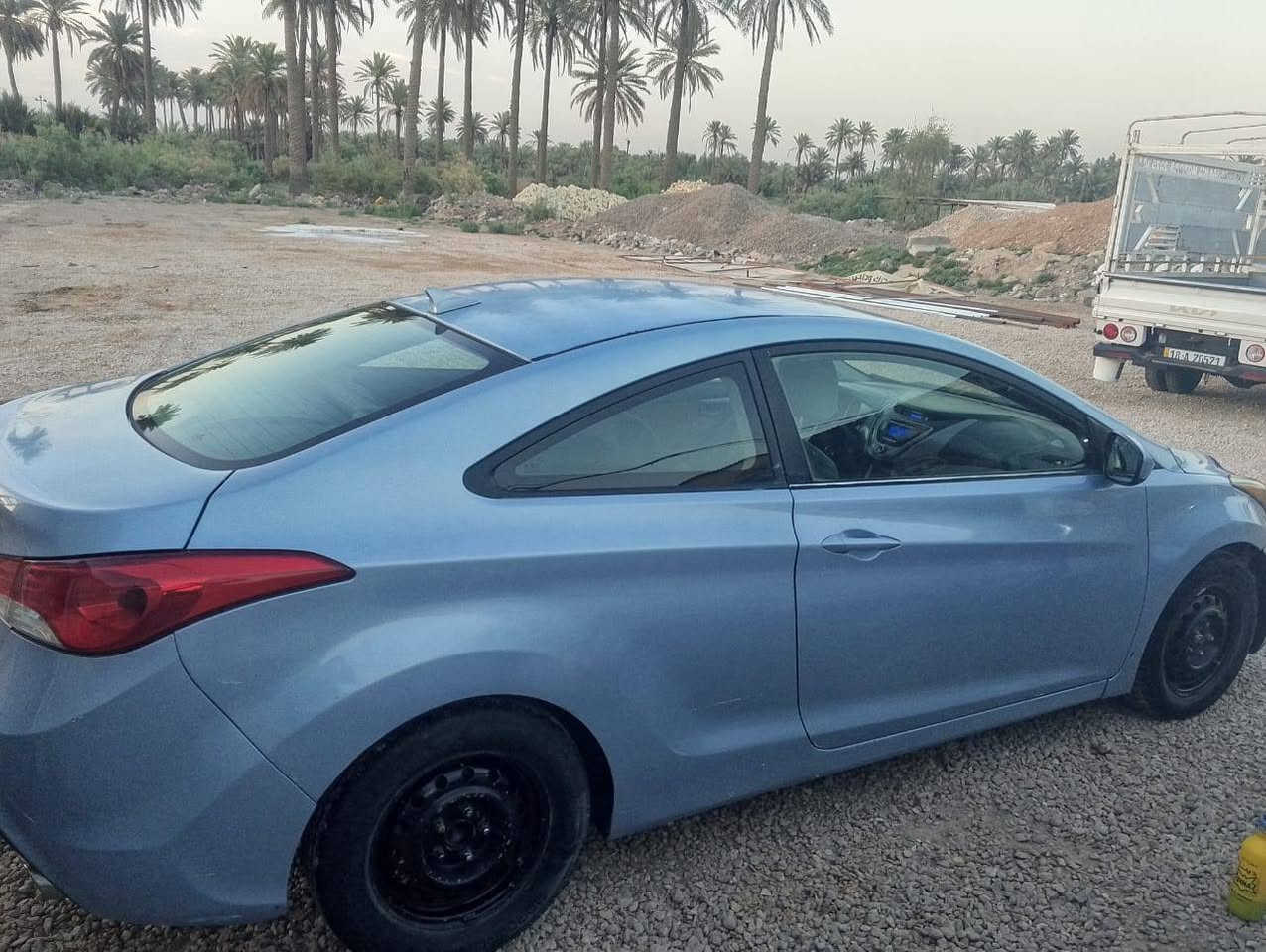 🚗 للبيع هونداي النترا 🚗
سيارة رياضية (تك باب) بحالة جيدة، مكينة وكير وحدادية وتبريد ممتازة، رقم بابل ورقم إنكليزي، سنوية باسمي،  وتحكم عدد (2). السيارة مصبوغة أحزام للجمالية وبها ضربة خفيفة بالجاملغ الأمامي.
✨ سيارة مرتبة وجاهزة للاستخدام، وما تحتاج مصروف. 💰 السعر: 87 ورقة وبيها مجال بسيط للجاد.
📍 العنوان: بابل - المسيب
📞 رقم الهاتف: ***********
"الرزق على الله، والبيع للجادين فقط." 🚘🤝
