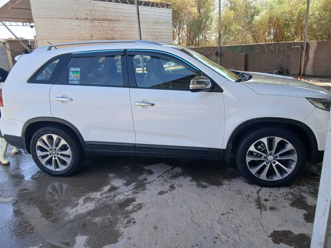 سلام عليكم للبيع السعر ١٥٠ وبيها مجال 
كيا سيرانتو ٢٠١٣ شكل ١٤ خليجي 
محرك ٤ سلندر فول عدا البانوراما 
صدر تايرات تبريد كله جاهز بيها صبغ بلجاملغ الأمامي شبرين رقم صلاح الدين باسمي تحويل مباشر 
العنوان صلاح الدين قضاء الضلوعيه 
للاستفسار / ***********
