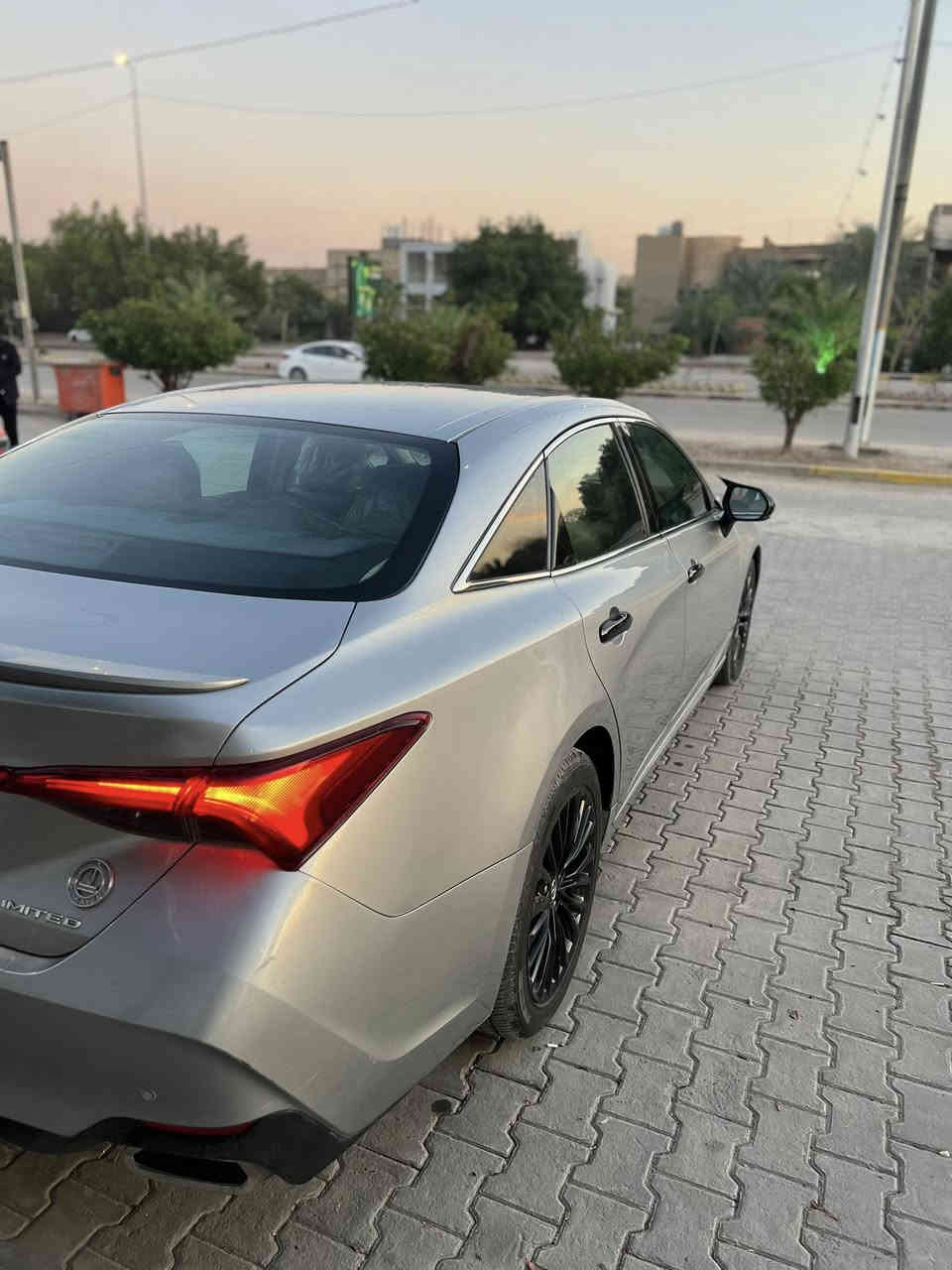 مطلوب مراوس مع جنسيس افلون 2019 وارد خليجي اعلى مواصفات كلشي واضح بالصور والسونار
السعر 265  
مكان النجف 
***********
