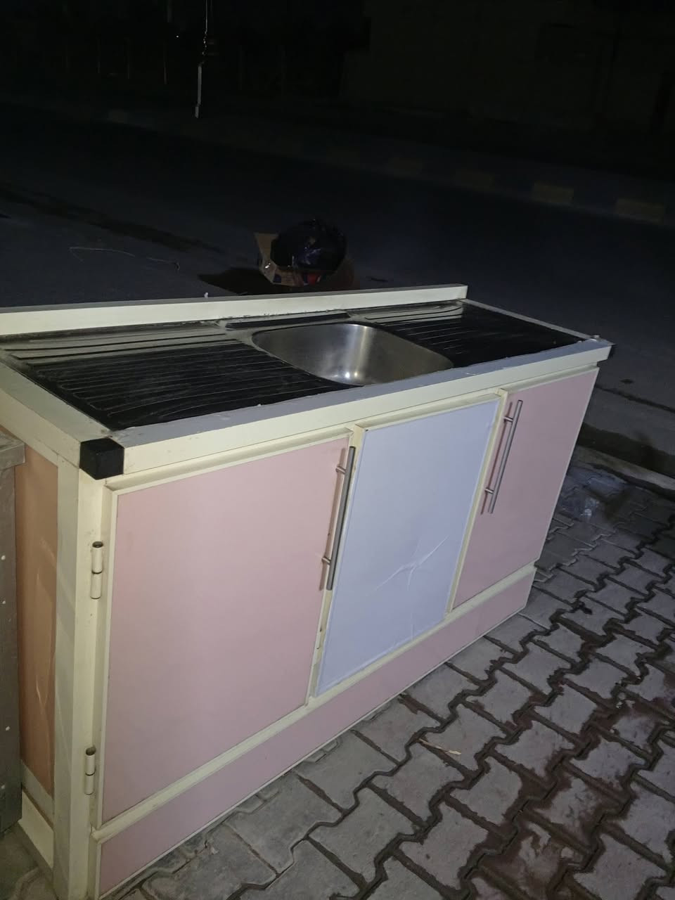 سنك ستيل طول 160 مستعمل شي قليل نضافه فول مبي اي شي جديد وبسعر مناسب العنوان تكريت  شارع الزهور لحولي 

للاستفسار اكثر تصال على الرقم الهاتف او مراسله ع واتساب 
*********** واتساب+تلي
*********** واتساب+ فايبر
