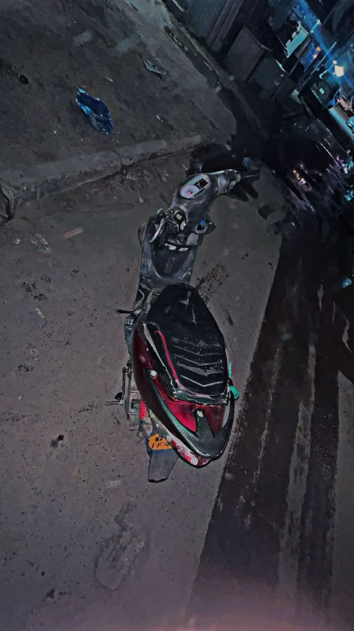 دراجة نقصها كفراتت بوشة ٥٥ سلف جديد باتري جديد جوزة جديدة كتف مال تفصيخ دراجة شلعه ومعدل سعرها ب ٢٧٠ وبيها مجال بسيط عنواني بغداد شارع فلسطين ***********
