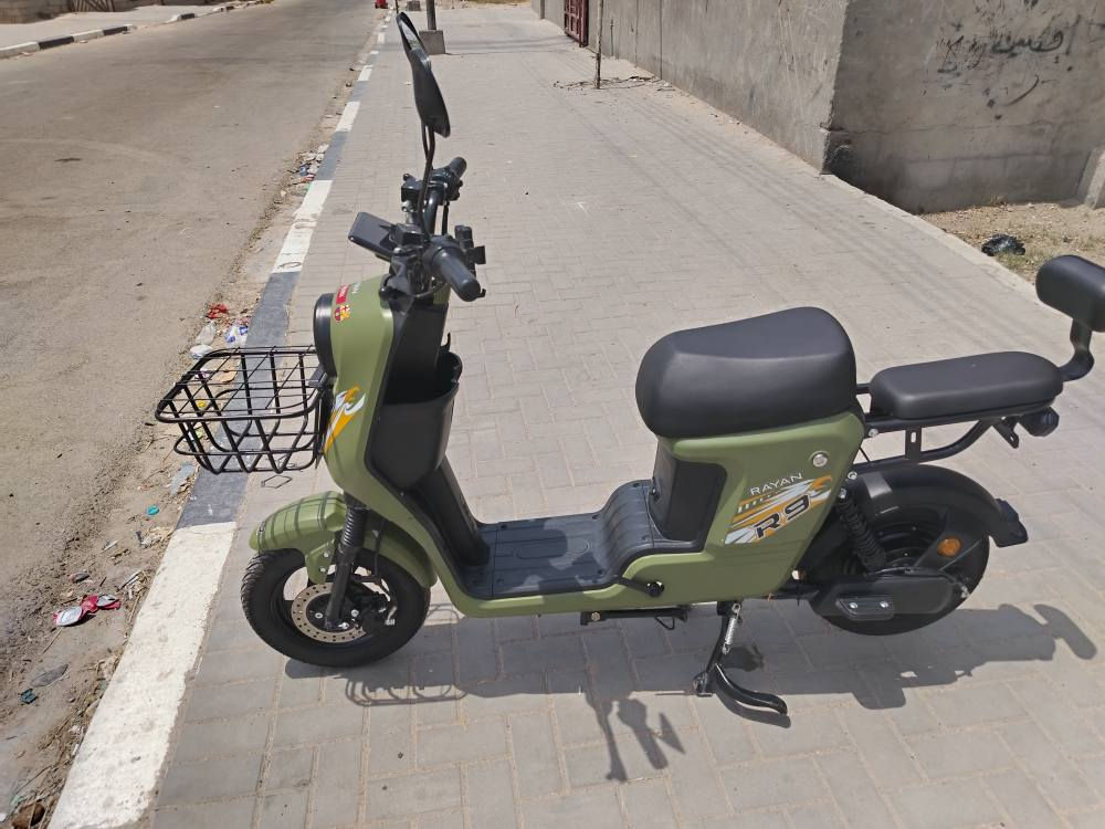 سلام عليكم ورحمة الله
دراجه شحن جديده استخدام شهر ونص
موديل 2025
كلشي شغال نضاافه فوول
دبل سويج
دبل أشاير
لايت عالي وناصي
 5بطاريات سعه ٢٦
الون زيتوني طافي مميز 💫
حجم الدراجه ١٦
ملف شاشه العقل أشارت البطاريات كلشي شغال وماكو اي عطل
السعر ٥٠٠
مكاني الزبير الريسز
رقمي 0777 480 5810 الزبير, البصرة
