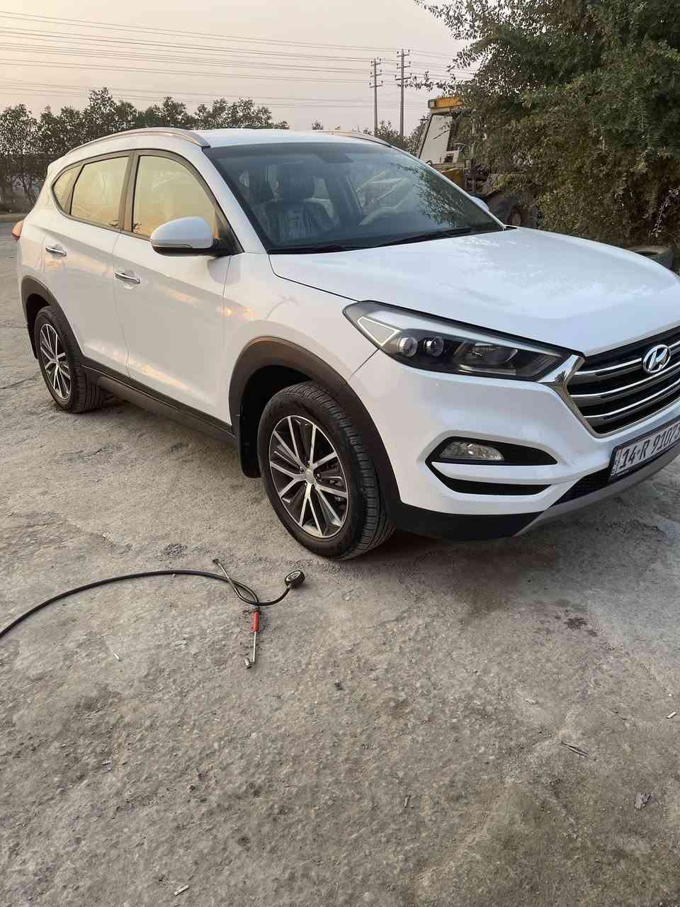 سياره للبيع توكسان خليجي موديل 2017 السياره جاهزه مابيها نقص  سونار موجود بل منشور السياره حلوه حيل وگاعده جاهزه من كلشي رقم بصره بسمي السنويه إلى 2028 السعر 165$ بيها مجال 
***********
