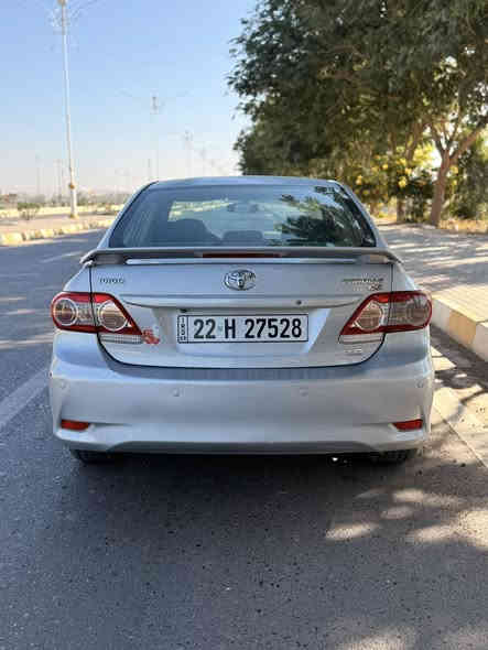 سلام عليكم 
كورلا 2011 خليجي شركة (ساز)
تبريد ثلج 
صدر :-امامي وخلفي جديد 
عليهة ادامة كاملة 
باتري +تخم تاير جديد 
تراي :- زيرو
ويلكاب :-5 بلادي 
الشاشة +كامرة 
المكينة:- 1800
مكينة وكير خير من الله جدد 
الرقم :-اربيل 
مكان السيارة بغداد
السيارة جديدة مال بيت وامانة الله السيارة احلة من الصور ومصروف عليها
السعر :-  120$  وبيهة مجال بسيط 
والشراي يتصل***********
