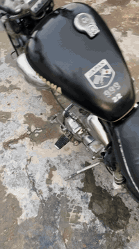 سلام عليكم شباب هارلي ٤٠٠ كاردن مو زنجيل دراجة خير من الله للبيع او لمراوس سعرهة ٨٠٠ بيهة مجال قليل مكاني بغداد الدورة ***********
