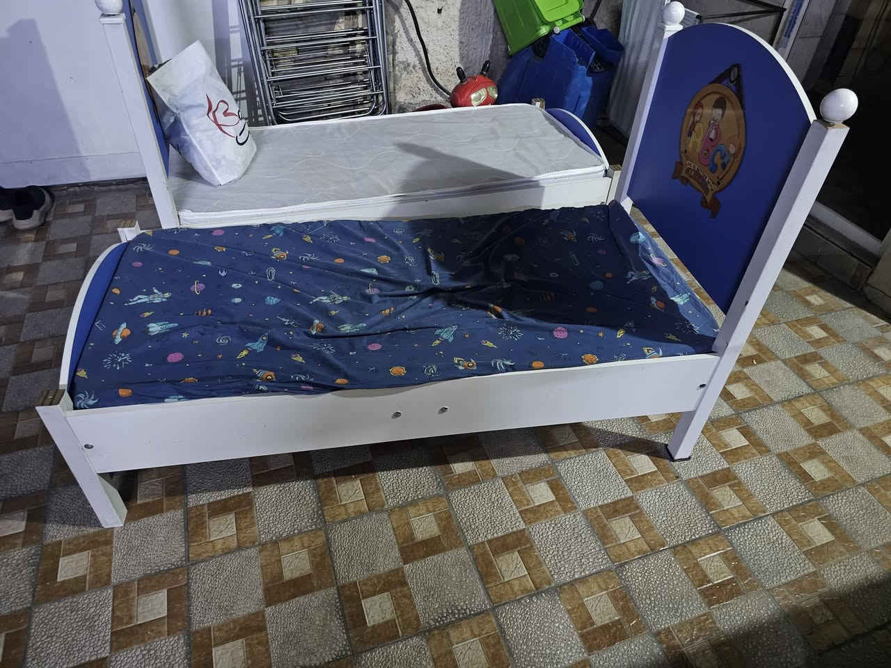 جرباية اطفال مع دوشك قيم واخذ 
بغداد حي الجهاد ***********
