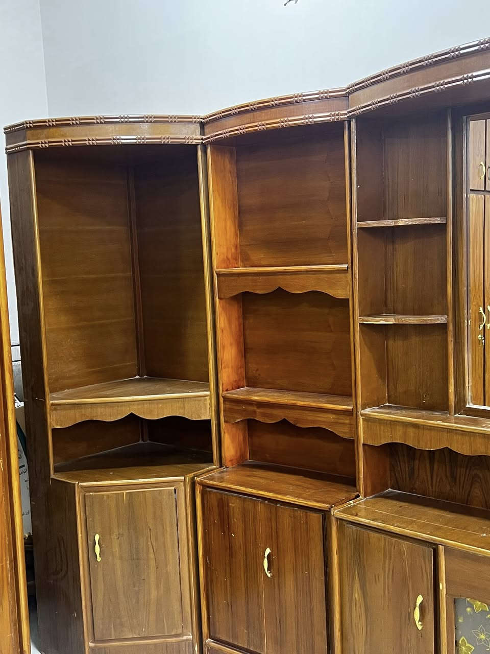 غرفة مسرح احطاطه السعر 650 وبيها مجال للاستفسار على الرقم ***********
