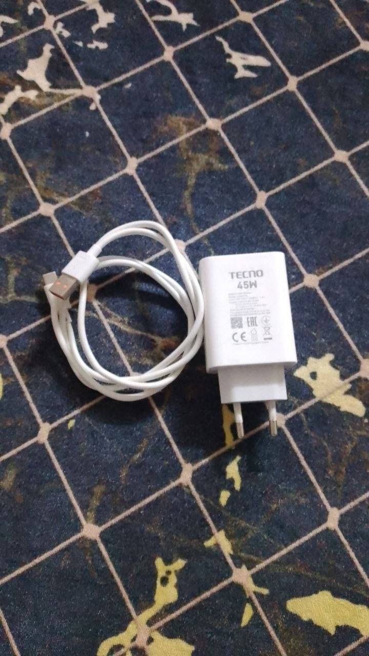 سلام عليكم
جهاز لبيع نظيف 

  تكنو كامون 40برو 5G

 ذاكرة 256 مع كارتونه وشاحنة 40W
سعره410الف

مكاني بغداد مدينة الصدر قطاع 32


**إذا كنت صاحب هذا الإعلان وتريد حذفه لأي سبب، رجاءا أرسل رسالة إلى الدعم الفني**