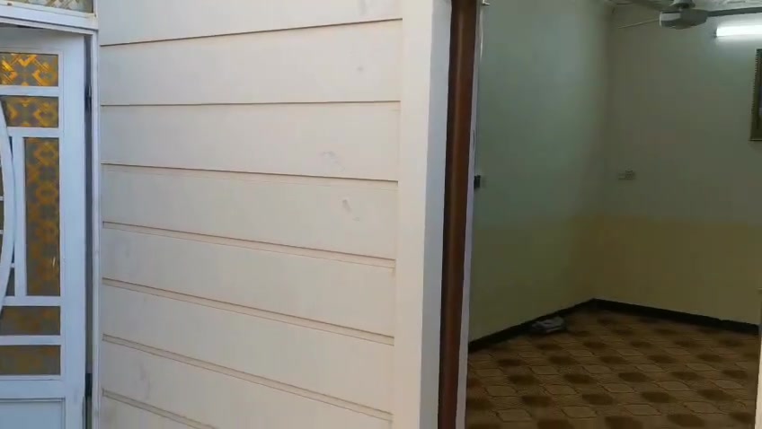 السلام عليكم بيت مساحة ١٣٠ متر بناء عكاده بلوك ترميم جديد حي العسكري ب ١٣ خلف جامع اهل البيت عليهم السلام
السعر ٩٨ وبي مجال قليل البيع مستعجل
غرفتين نوم
صالة استقبال و مطبخ وصحيات عدد ٣
للاستفسار ***********
