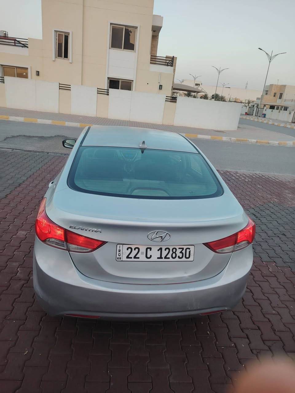 السلام عليكم
النترا ٢٠١١
للبيع نقد 
السعر 88
النترا لون رصاصي سلفر جاهزه مابيها نواقص 
بيها مكانات صبغ ابيع حزام رش فقط بدون دواخل 
محرك 1800 بدون بخار بدون صوت
كير مابي عيب
تبريد تدفئه شغال 
صدر وتخم تاير جديد باتري جديد
مكاني تكريت القادسيه 
للاتصال ***********
