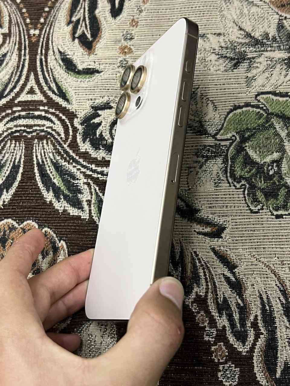 للبيع ايفون 16 برو ماكس
تيك سيم كارت

البطارية: 92%

الذاكرة: 256GB

الجهاز نظيف جداً وما بي زلغ

غير مفتوح ولا مبدل بي شي وغراضه كاملة

وياه شاحنة كاملة + راسية شحن + كفرين

السعر: مليون و 380

بيه مجال بسيط بالسعر

للتواصل: ***********
