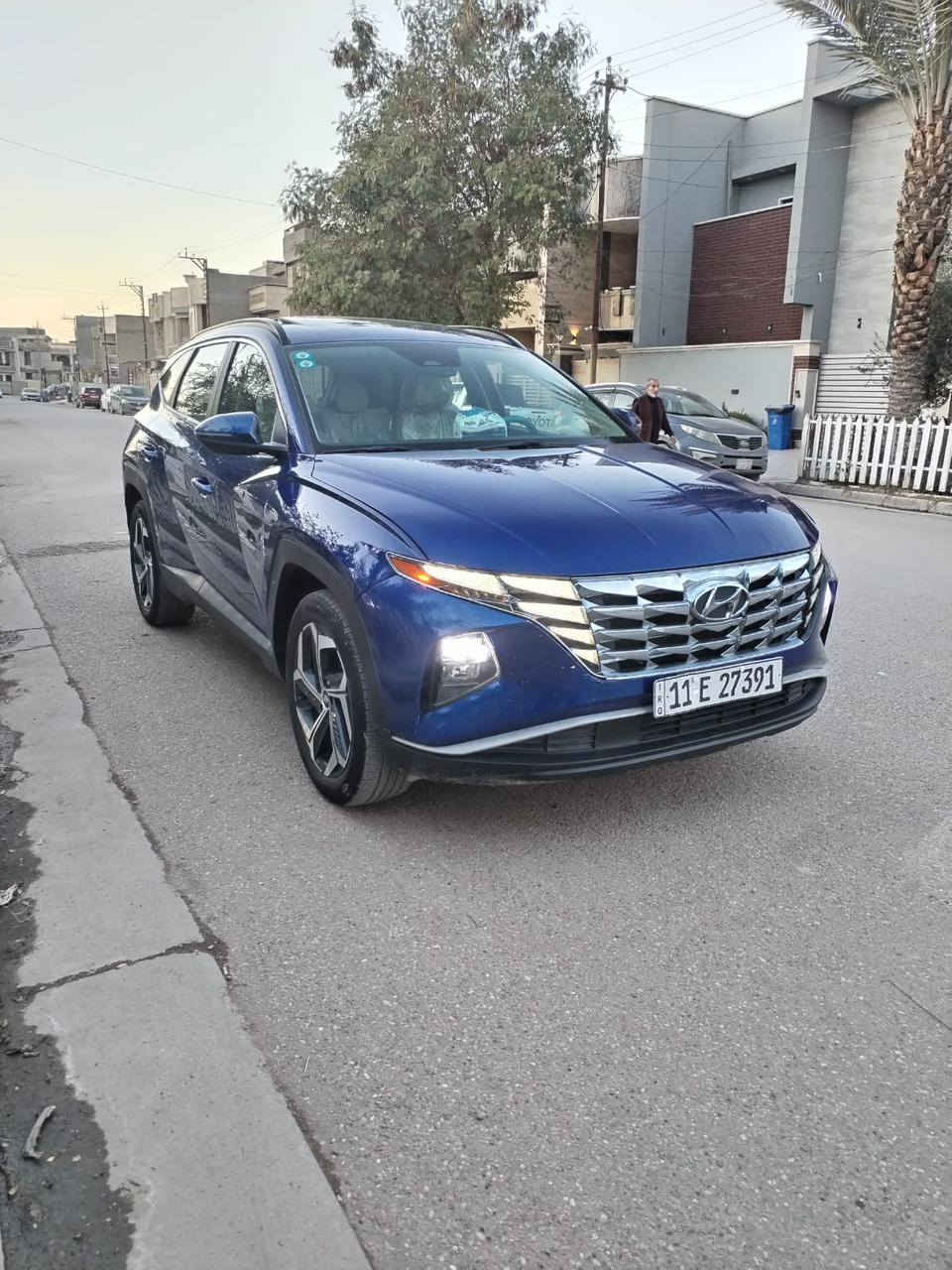 السلام عليكم توسان موديل 2022
فول مواصفات داخل لونين المرغوب 
فتحه و بصمه وهواي بيه مواصفات 
حادث موضح بالصور والسونار كدامك 
السياره مابيه صبغ لان غراضه جايه وياه تعتبر كلين 
رقم بغداد الجديد بأسمي السياره حيل جديده
مكاني بالدوره للاستفسار ***********
السعر 185 وبيه مجال بسيط
