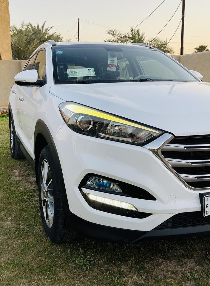 السلام عليكم 
لبيع توسان 2018 خليجي 
مكفوله كفاله عامه من الصبغ والبارد 
رقم بغداد الجديد بسمي تحويل مباشر 
المواصفات 
شاشه // كشنات جلد // تحكم استيرن // تبريد قطعتين // كروس سرعه // سايد بريك رجل // 
لد نهاري // ثلاث انضمه قياده // سبير منازل 
مكان السياره بغداد 
ماشيه (88)KM
السعر (186)وبيها مجال 
الاتصال ***********
