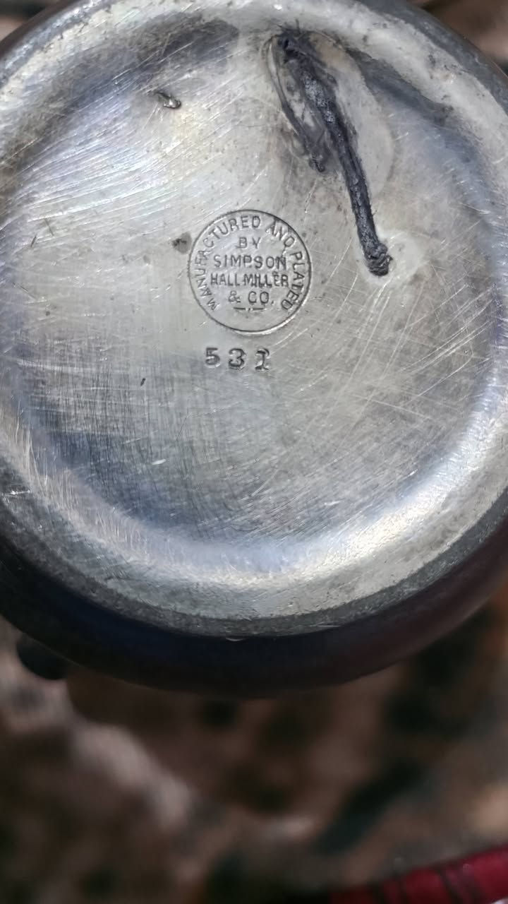 السلام عليكم عدي ذني ماعرف قديمات ناس يكلولي فضه ويكلولي مطليات حيروني اريد ابيعهن بليرضي الله عنواني بغداد ***********
