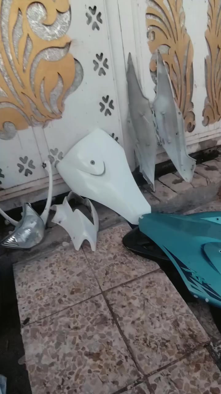 سلام عليكم دراجه ماكس عدله لل بيع مكينه نضيفه بوشه 49دراجه نزلت من الرمبه برغي ما مفتوح بيه بس الصالنصه تجاري سعر750وبيه مجال قليل رقمي *********** 🗣❤
