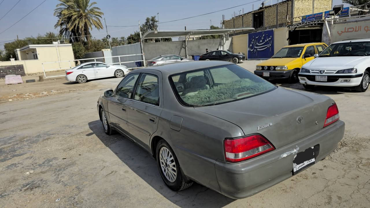 كرستا 2000 رقم كربلاء 
ظفيرة جديدة قبل خمسة اشهر بدلتها
اوصولية مية بالمية ..
نقصها حدادية وسنويتها ساقطة قبل شهرين ..
مالكها ومكانها بالديوانية المركز ..
السعر 55 ...
***********
