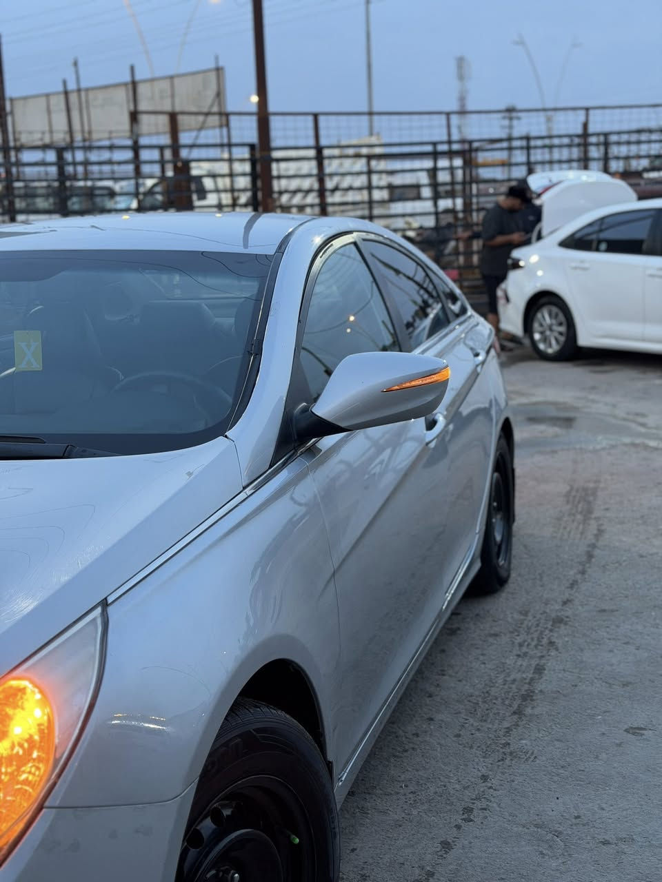 ادوات ادوات كصه جنطه
السلام عليكم 
سوناتا مديل 2014 اصل غاز خط واحد 
السياره جديده 
مكينه كير تبريد كفاله 
السياره ما ناقصها شي 
دخول جديد 
مكانها بصره 
خط واحد غاززز
السعر ٤٨ وبيها مجال 
***********
