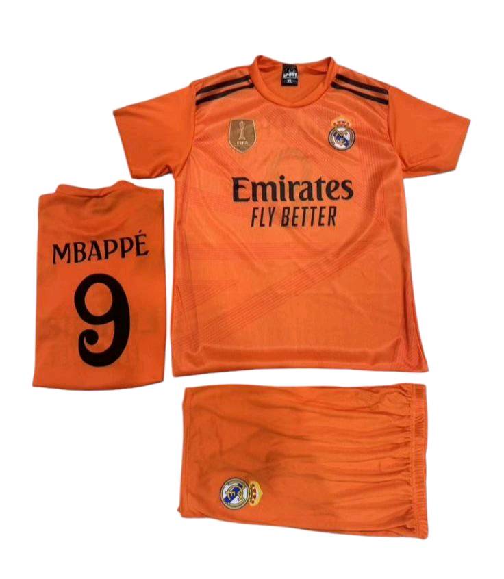 طقم ولادي رياضي شورت خامه ستن 💯 
  قياس   M   L   XL 
يلبس   5 / 6 / 7 / 8 / 9 / 10 / 11  سنه

  سعر الدرزن  19 ألف 🔥🔥  طبعات حديثه 
  
🌹 أقل كميه حجز  👈  4  درزن 

درزن 12 قطعه 💞 جمله فقط 
  توصيل داخل بغداد   5  ألف 🚚🚚
كل المحافظات 8  ألف  🚘🚘
