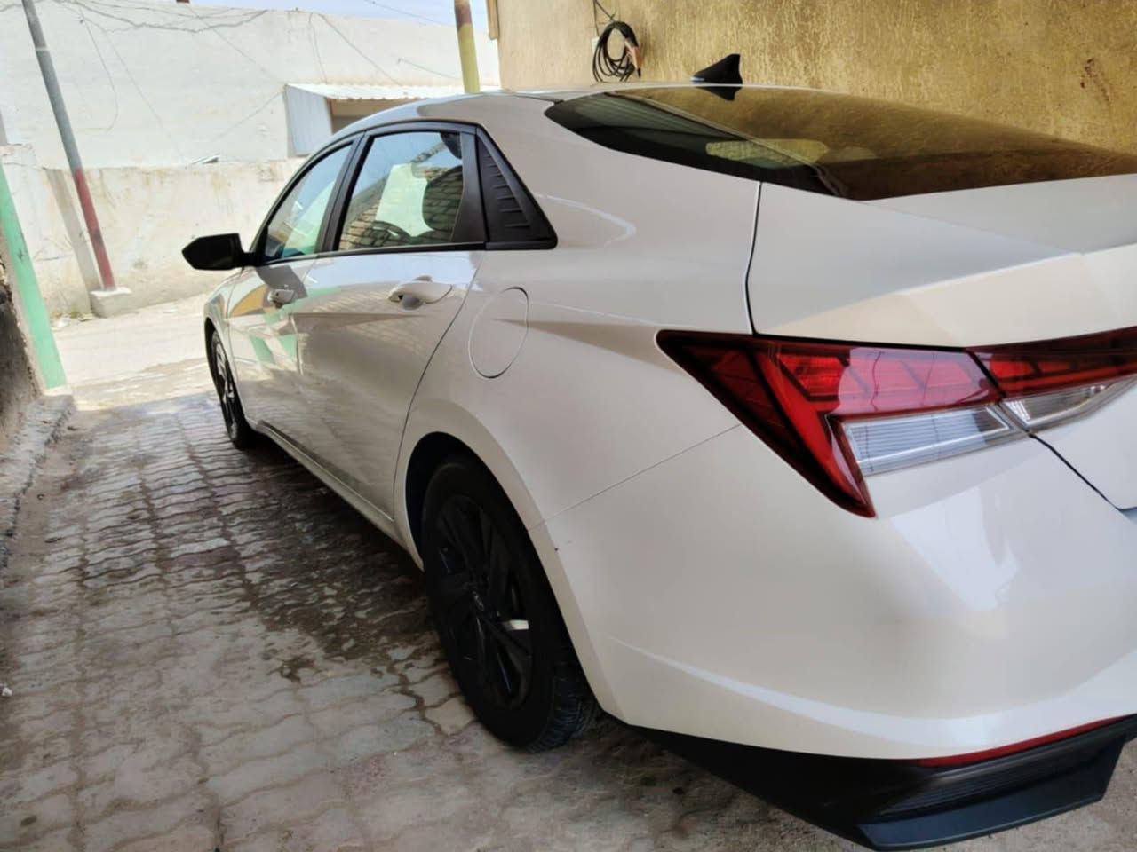 السلام عليكم من رخصه الأدمن النتره موديل ٢٠٢٢ وارد امريكي هايبرد حادث جاملغ وبنيد و٣ قطع كلير من امريكا بدون دواخل شاصي ولغد مكفوله كير محرك تبريد حداديه وتايرات جديدء العنوان بابل محاويل السعر ١٣٨ وبيه مجال قليل رقم الموبايل ***********
