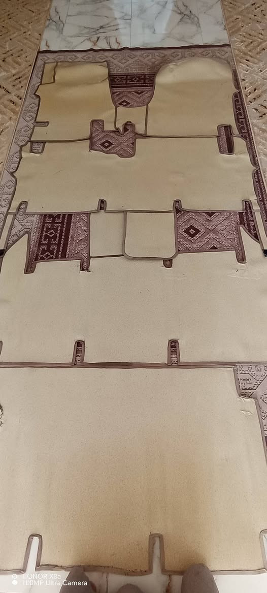 السلام عليكم سفريات نضاف ودرع امامي هم نضيف استخدام قليل ***********
