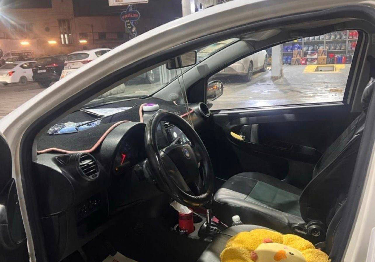 للبيع سيارة موديل 2013
صبغ عام، شكل مرتب ونظيف
محرك ممتاز وما بيها مشاكل
مكيفة واستخدام شخصي
سعر مناسب وقابل للتفاوض
للاستفسار خاص ***********
مكان السياره بغداد 
السعر 40وبيه مجال قليل
