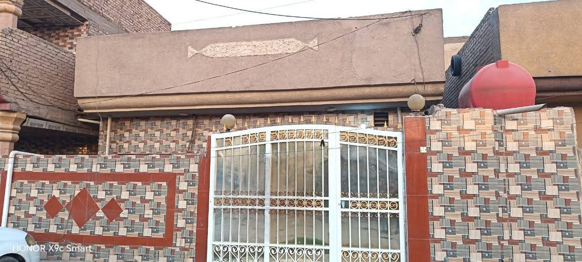 🏠 / دار للبيع مساحة 130 متر (طابووو صرف )
واجهه 10 م/ نزال 13 م

🧱 بناء قديم بس نضيف بيت يحاتج بعض ترميم 

طابق واحد /مطبخ .غرفة نوم. أستقبال. هول .مجمع صحيات داخليه وخارجيه. 

🌎 📍الموقع / شارع 80 خلف مسجد الرحمن  قريب من الشارع 

                      
السعر // خاص 
 
              
للأستفسار اكثر  مراجعة ⬇️

#مكتب_ديباج_للعقار_والمقاولات_العامه شارع 80مجاور صيدليه الكنز قرب مسجد الرحمن 

مستعدون للتصوير وترويج العروض 
***********
***********

او الاتصال على الارقام 
***********
***********
***********
