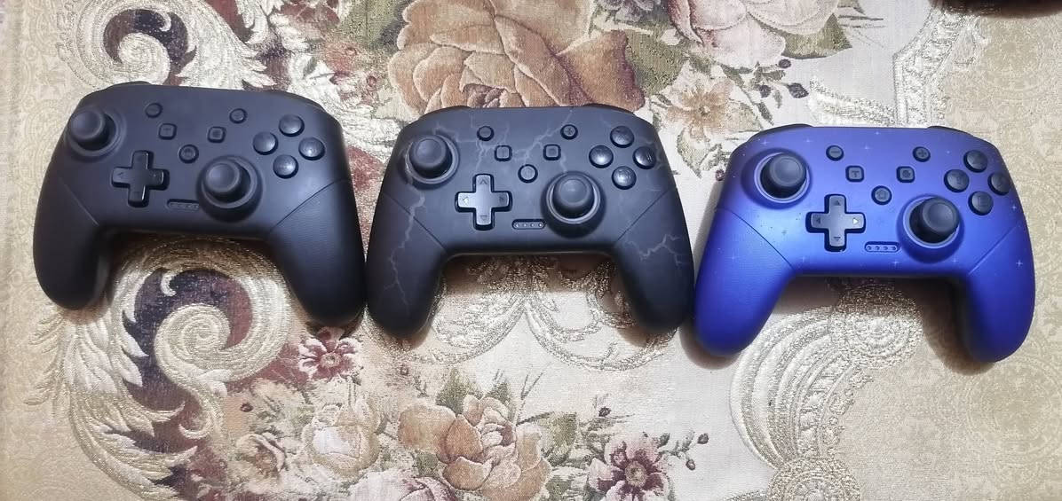 السلام عليكم جوستكات بلي فور العدد6 ابيعهم فحم سعرهم40الف للعلم 6قطع فحم ابيع و هذني جوستكات اتوقع مال pc و مال تليفون شغالات بيهم زر تتحكم بل الالوان و البلوتوث سعرهم 40الف اذا وحده ب15 موجود توصيل الجميع المحافظات


**إذا كنت صاحب هذا الإعلان وتريد حذفه لأي سبب، رجاءا أرسل رسالة إلى الدعم الفني**