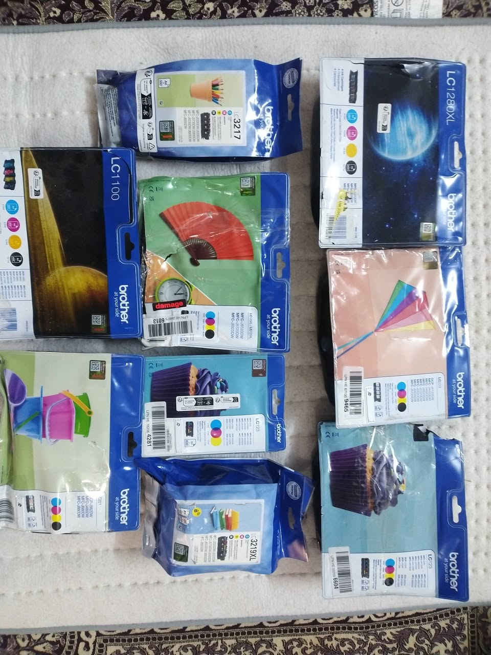 للبيع /كاترجات متنوعه..افتح الصور وشوف الي تحتاجه... وبسعر الجمله


**إذا كنت صاحب هذا الإعلان وتريد حذفه لأي سبب، رجاءا أرسل رسالة إلى الدعم الفني**