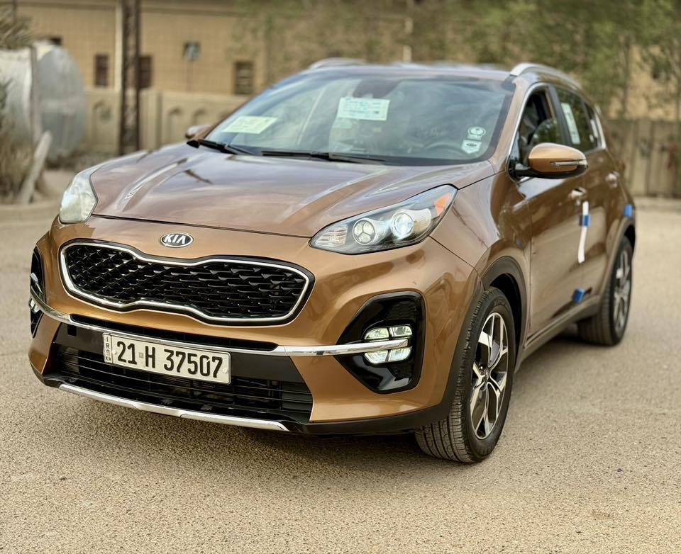 كيا سبورتج موديل 2021 لون مشمشي حادثها جاملغ وبنيد بدون دواخل وشواصي ولغود مكفولات كير ومحرك 2400 رقم شمالي الدولي الجديد ب اسمي تريد تحويل وكاله ثاني يوم هزه وفحص جديده سنويه جديده يعني سياره ما عوزها مصرف ربع دينار جاهزه تخم تايرات جديد صدر جديد سياره مال بيت ع ايدي وما بيها نقص جاهزه داخل لونين سياره كشنات جلد داخل بيجي  شاشه كبيره وكامره فول تحكم ستيرن كشنات تتفئه جهتين كروز مثبت السرعه مانع الانزلاق قطعتين تبريد مركزي منفصل نضام صعود ونزول منحدرات مود درايف ثلاثه انضمه قياده سبورت وسمارت وايكو اقتصاد البانزين وبعد بيها مواصفات اكثر / مكان السيارة بغداد-الرصافه  سعر 143 وبيها مجال بصيط للاستفسار الاتصال على الرقم ***********
