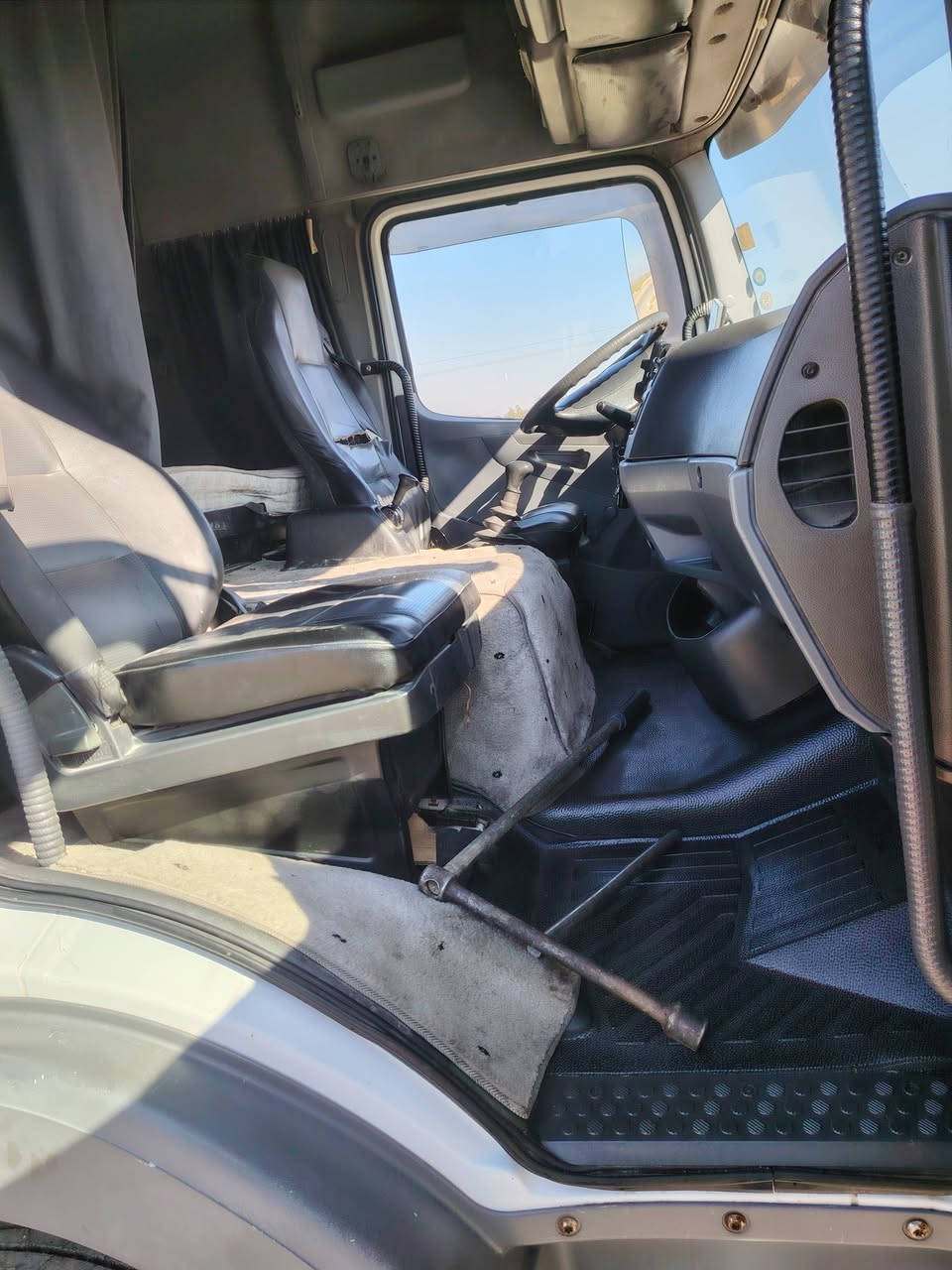 ***********  ***********
