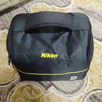 نيكون 3400 • عدسة 18-105 • ملحقات كاملة