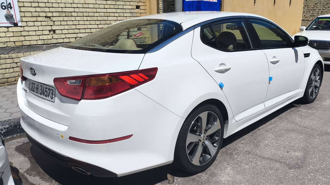 السلام عليكم اوبتيما خليجيه للبيع جديده جداً موديل 2016 كفاله عامه ماشيه 100 كم مكينه 2000 مامفتوحه  شرط الفحص دواخل بيجي السعر 160$ للاستفسار اكثر الاتصال على الرقم ***********
