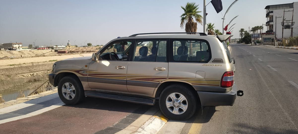 سلام عليكم مونيكه 2006 سياره جاهزه من كلشي ما بيه كل نقص سعر 148 بيه مجال بصيط بكاني ديالى بعقوبه  *********** سنويه لحد 2031 بسمنه سياره مصبوغه  نص حزام مو كامل بعقوبة, ديالى

