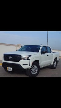 نيسان فرونتير 23 (s)  الحادث:قطعه وحده بل بدي الصفحه اليمنه.  لايتات ه...