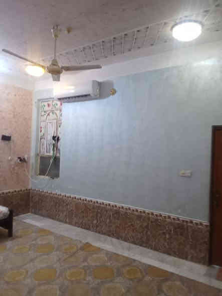 بيت لبيع مساحه 200 متر صب كونكريت حي الفداء فرع الصيدلية بدور سعر 185 ويرهم عل مباره  استفسار ***********
