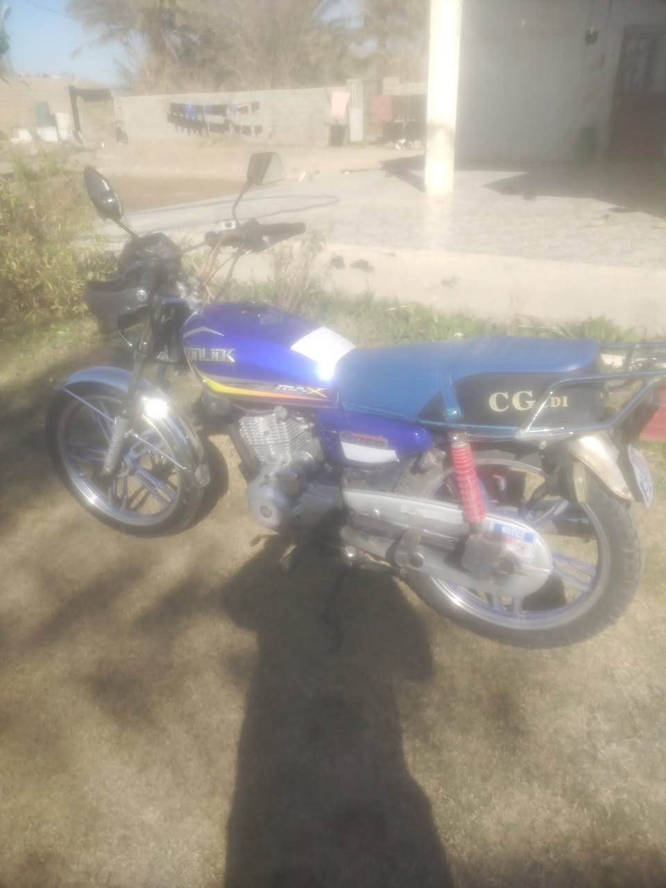 بسم الله الرحمن الرحيم دراجه إيراني خمسه كير موديل ٢٢ جاهزه أوراق منفيس للبيع مكاني صقلاويه حويوه استفسار*********** /***********
