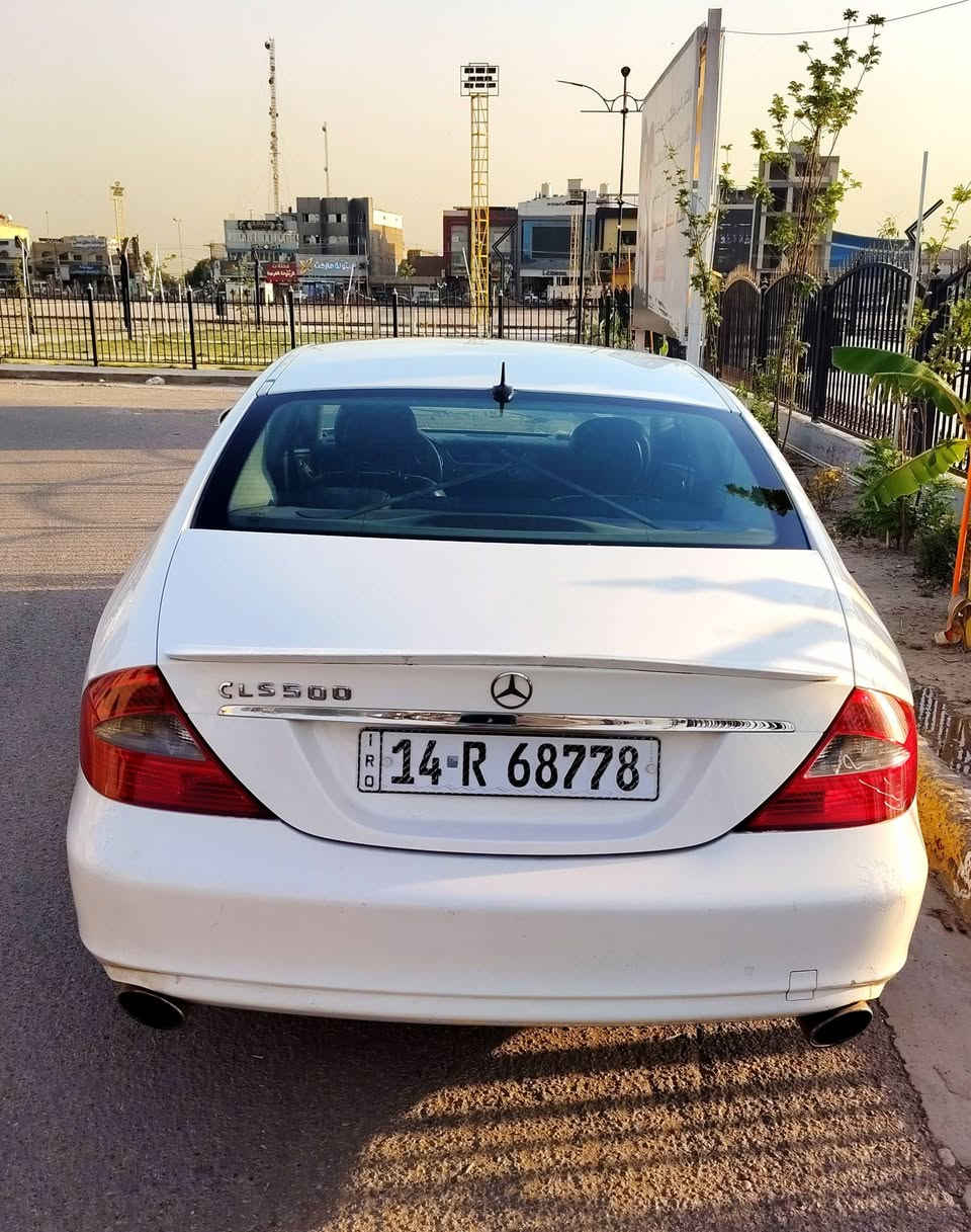مرسيدس CLS 350 راغب علامة موديل 2005 رقم بصرة انكليزي بأسمي تحويل مباشر 
#السعر 128 بيهه مجال بسيط
#للأستفسار ***********
شاسه كبيره بلاد
3 سيدي 
تحكمات ستيرن
كشنات جلد اسود
مقاعد وتجاوي تحكم كهربائي
تدفئة بالمقاعد
مقاعد خلفي vip
مري شفط
اشاير بالمري
اشاير ترحيبيه
اناره ترحيبيه
تبريد  قطعتين ثلج
كير نظامين  sport وعادي 
محرك 350 عقل اعلى v6 جديد 
ويل كب AMG حجم 18 
ثلاجه بالحصان
تخم تايرات جديد
صدر امامي و صدر خلفي جديد
شاشة اعطال 
مثبت سرعه
حساس مطر للماسحات
صاج الداخل مطعم
السياره كير محرك كفالة السونار مرفق لبقية التفاصيل
