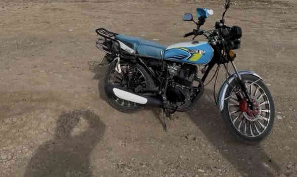 سلام عليكم دراجة سيفان مديل ٢٠٢٤ محدثة ٢٠٢٥ دراجة خير من الله أينقص مابيها مال جناي السعر ٧٥٠ ديالى شهربان***********
